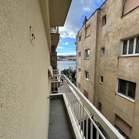 διαμέρισμα στην παραλία アパート